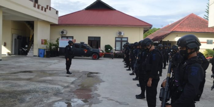 Malam Perayaan Tahun Baru 2021, 1 SSK Anggota Batalyon A Pelopor Brimob Polda Kaltim Pertebal Polresta Balikpapan