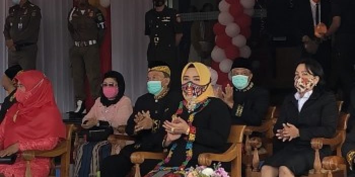 Suasana Upacara HUT 64 Tahun Pemerintah Provinsi Kalimantan Timur