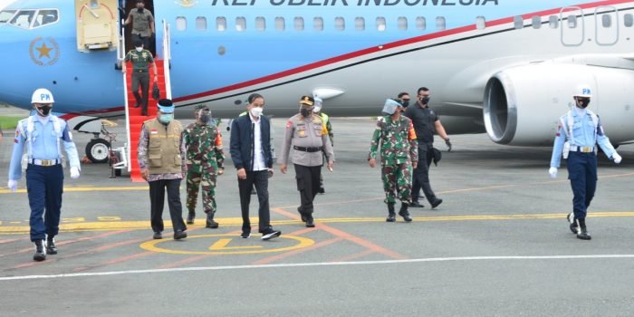 Pangdam VI/Mlw Sambut Presiden RI Joko Widodo Tinjau Lokasi Banjir di Kalimantan Selatan