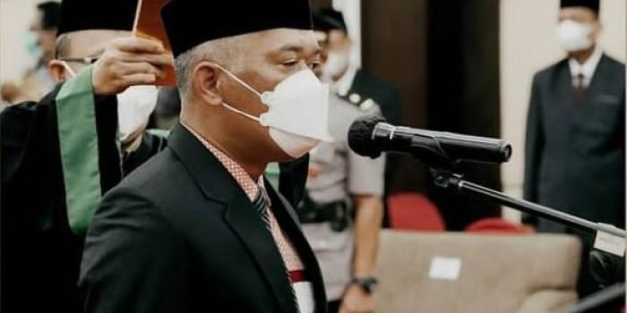 Budiono Resmi Dilantik Sebagai Wakil Ketua DPRD Balikpapan Menggantikan Almarhum Thohari Aziz