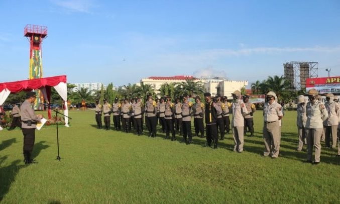 Polda Kaltim memimpin Gelar Apel Kesiapan Tenaga Vaksinator dan Tracer Covid-19 pada Kamis (11/2/2021).