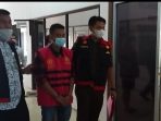 Hendrikus Gamas, terpidana kasus korupsi pengadaan kendaraan operasional Dinas Kesehatan Kabupaten Kutai Barat saat dieksekusi Kejari Kubar menuju Lapas Samarinda.