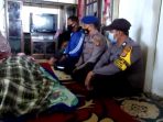Suasana di rumah duka setelah korban Ditemukan.