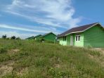 Rumah transmigrasi yang berada di Desa Keladen, Kecamatan Tanjung Harapan, Kabupaten Paser, Kalimantan Timur.
