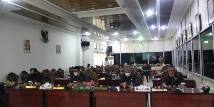 Dewan Gelar Paripurna Penyampaian Nota Penjelasan Wali Kota Balikpapan Tentang LKPJ Tahun 2020