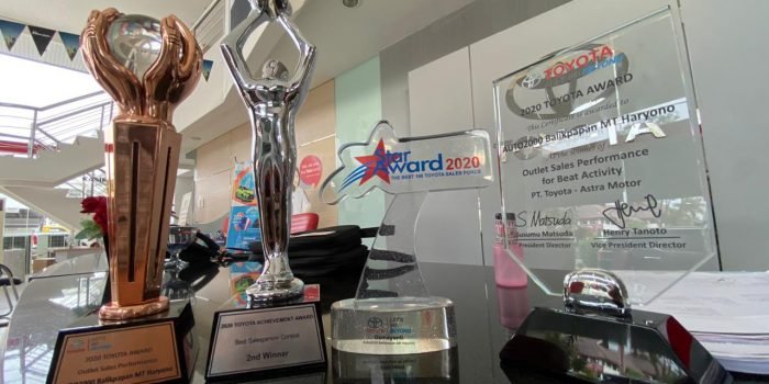 Toyota Auto 2000 MT Balikpapan Raih 4 achievement. Foto : HO.