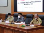 Wakil Bupati Kutai Barat, H. Edyanto Arkan memberikan arahan melalui rapat koordinasi terkait pelaksanaan kegiatan ibadah saat bulan puasa nanti.