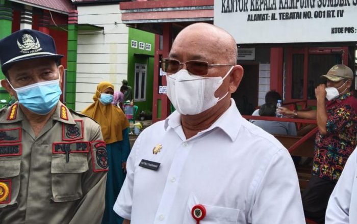 Kepala Dinas Pemberdayaan Masyarakat Kampung (DPMK) Kabupaten Kutai Barat, Faustinus syaidirahman.Foto : BorneoFlash.com/Lilis Suryani. 