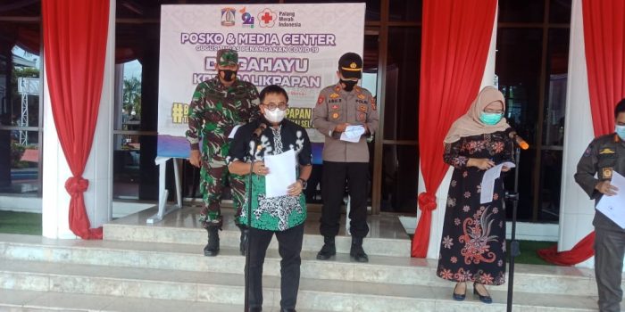 Rilis Covid-19 di Kota Balikpapan berlangsung di Halaman Pemkot Balikpapan pada Kamis (6/5/2021). Foto : BorneoFlash.com/Muhammad Eko.
