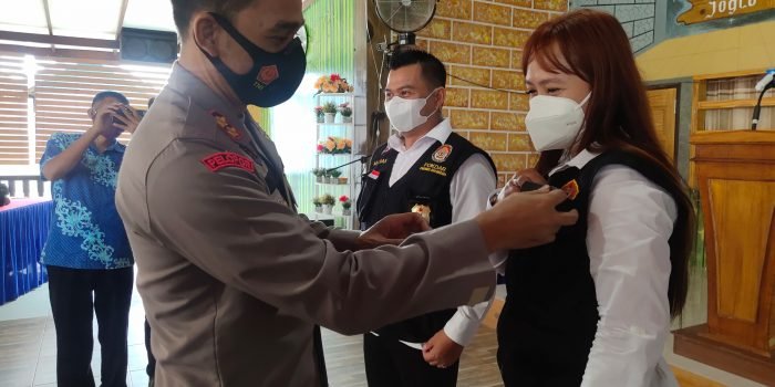 Kapolres Kubar Kukuhkan Pokdar dan Kamtibmas Bhayangkara Resor Kutai Barat dan Mahakam Ulu