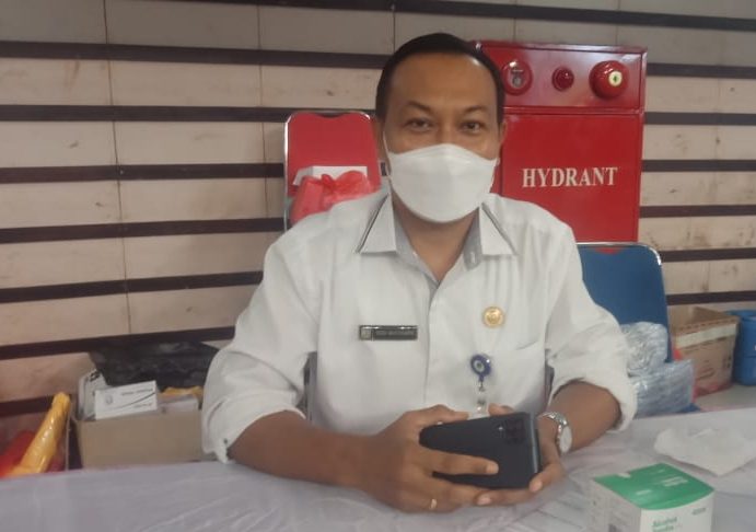 Kepala Seksi Kefarmasiaan DKK Balikpapan, Yogik Wahyudianto. Foto : BorneoFlash.com/Muhammad Eko.