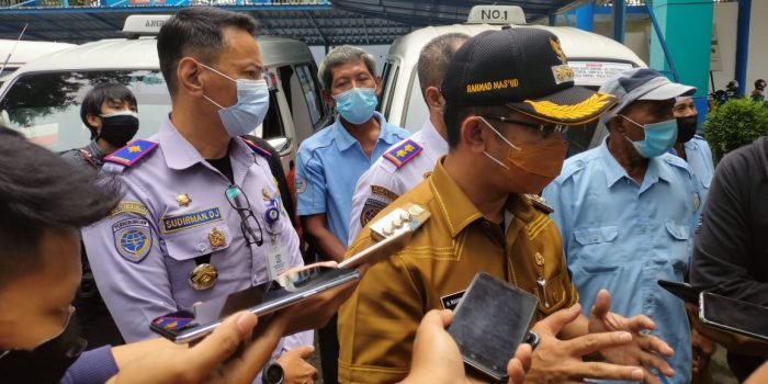Wali Kota Balikpapan Rahmad Mas'ud Launching Rute Baru Jalur Angkutan Kota. Foto : BorneoFlash.com/Muhammad Eko.