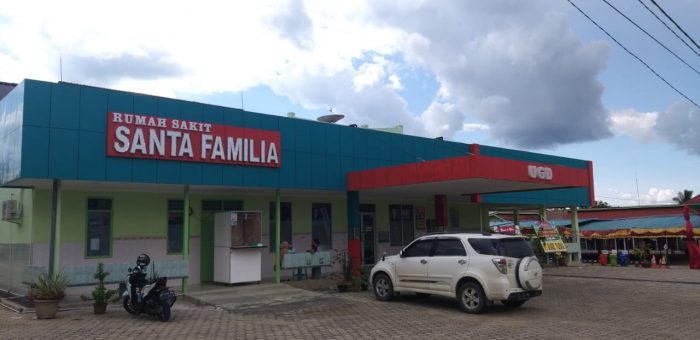 .Rumah Sakit Santa Familia di Kecamatan Barong Tongkok, Kabupaten Kutai Barat. yang telah bekerjasama dengan BPJS Kesehatan Kubar dan dalam waktu dekat akan melayani pasien dengan fasilitas BPJS Kesehatan. Foto : BorneoFlash.com/Lilis Suryani..