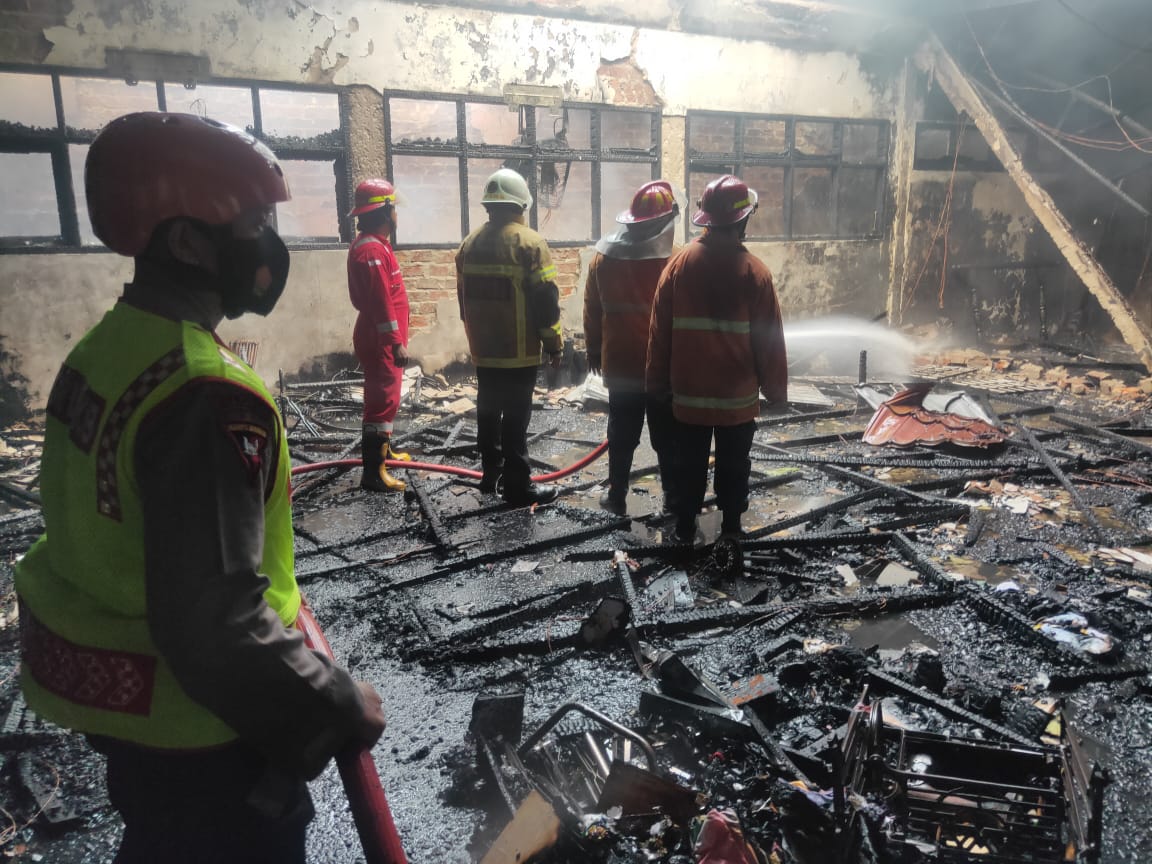Polisi Sebut Masih Dalam Tahap Lidik, Asal Mula Api Yang Membakar Gedung Kesenian SMA N 1