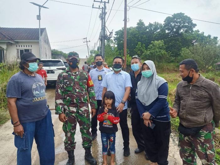 Zahra (5) warga Manggar Sari, Balikpapan Timur (Baltim) yang sempat menghebohkan jagat maya pada (29/6/2021) lalu, akhirnya ditemukan. Foto : BorneoFlash.com/Muhammad Eko.