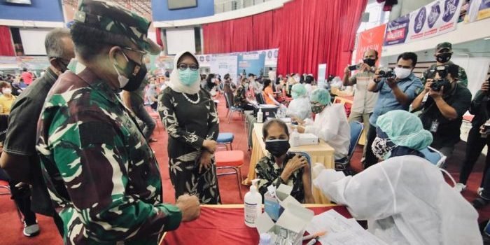Pangdam VI/Mulawarman Tinjau Serbuan Vaksin Dalam Rangka HUT Kodam VI/Mlw