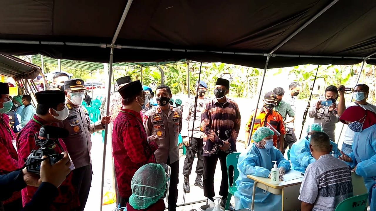 Gerai Vaksinasi TNI - Polri Kembali Digelar Di Ponpes Bairuha