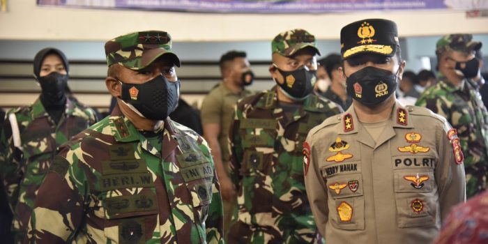 Pangdam VI/Mlw Tinjau Pelaksanaan Vaksin Tahap II