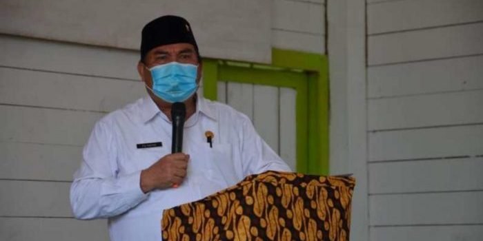 Bupati Kutai Barat FX Yapan. Foto : BorneoFlash.com/Lilis suryani.