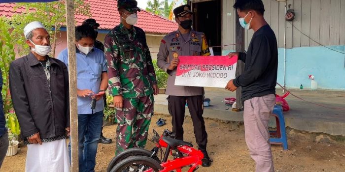 Penyerahan Bantuan Sepeda