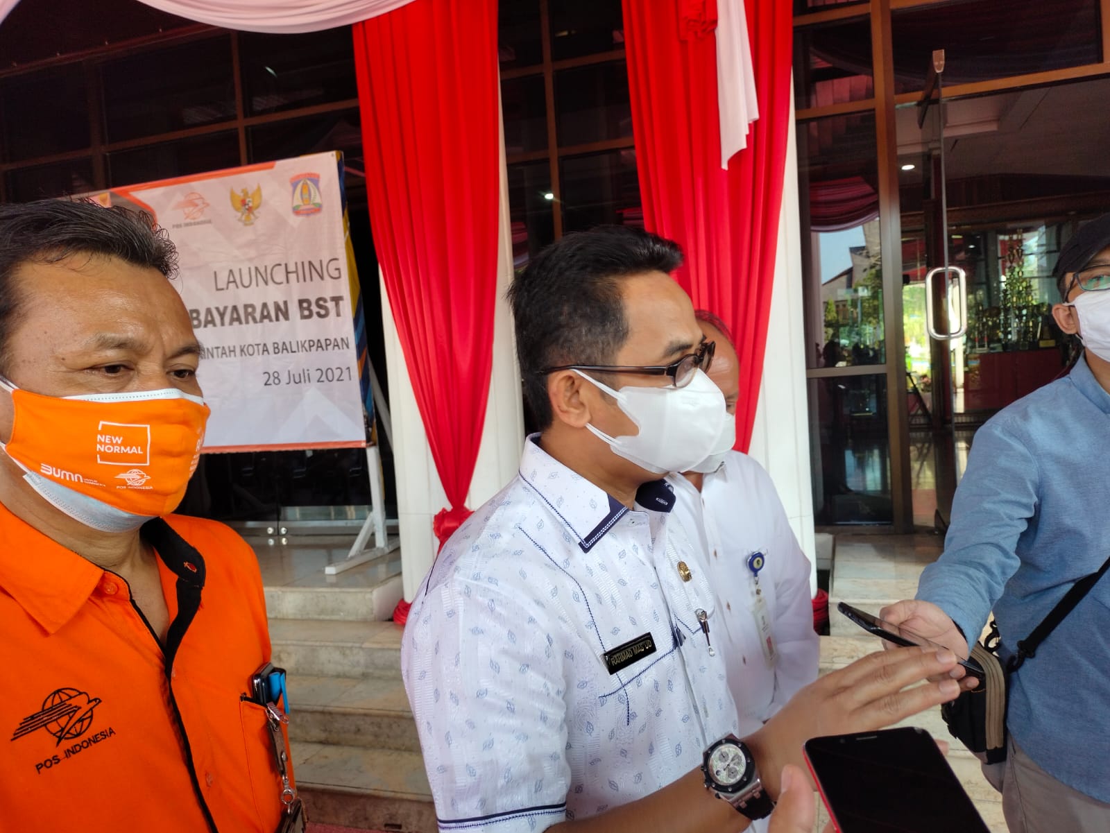 Pemkot Bekerja Sama Dengan Kantor Pos Salurkan Bantuan Langsung Untuk Warga Terdampak PPKM