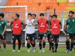 Skuad Borneo FC Samarinda saat Menggelar Latihan. Foto : HO.