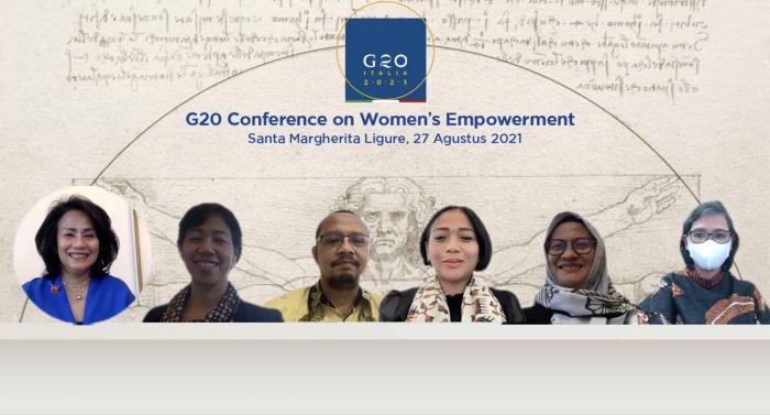 Ketua KOWANI, Hadriani Uli Silalahi, Direktur & Chief Strategic Transformation and Information Officer XL Axiata, Yessie D. Yosetya, Plt.Deputi Bidang Partisipasi Masyarakat, Indra Gunawan, SKM, MA, Ketua Komite Tetap Bidang Pendidikan Ikatan Wanita Pengusaha Indonesia (IWAPI), Rinawati Prihatiningsih, Presiden Direktur & CEO XL Axiata, Dian Siswarini, Deputi Bidang Kesetaraan Gender Kementerian PPPA, Lenny N Rosalin SE, M.Sc, M.Fin dalam acara Press Conference - G20 Conference on Women's Empowerment, Jumat (27/8,2021). Foto : HO.