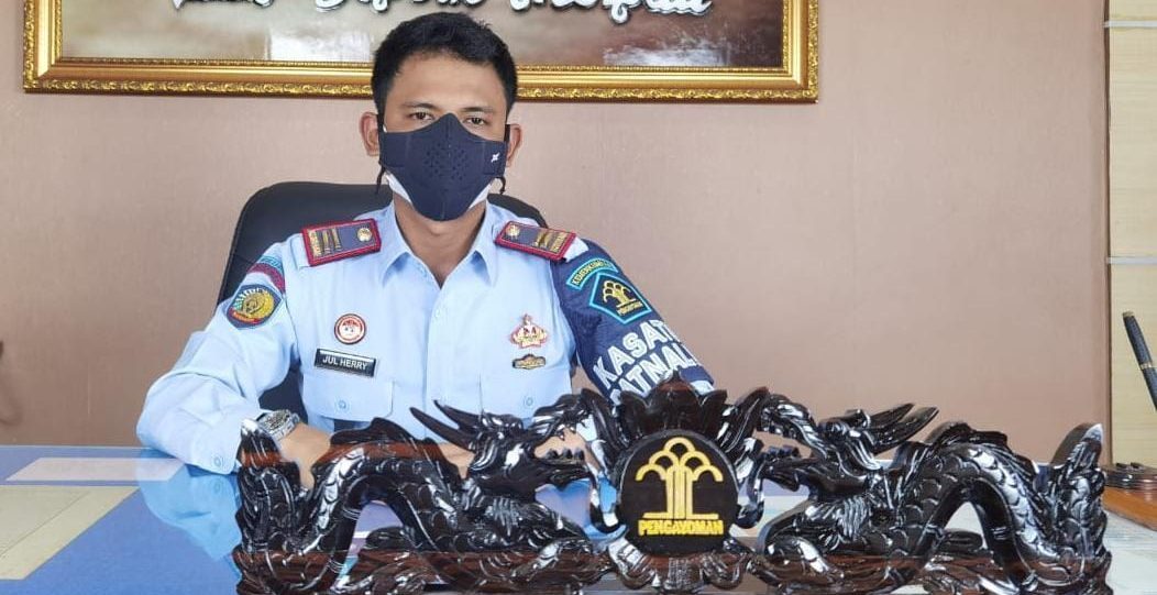 Kepala Rutan Balikpapan Jul Herry Siburian
