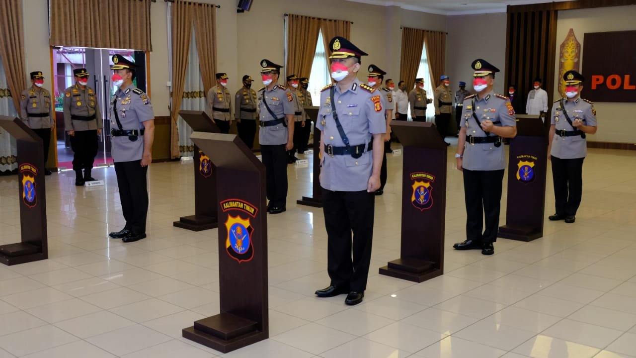 Serah Terima Jabatan Sejumlah Pejabat Polda Kalimantan Timur. Rabu (18/08/2021).