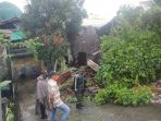 Bangunanan Rumah Roboh di Kawasan RT 06 Kelurahan Baru Ulu Kecamatan Balikpapan Barat. Foto : BorneoFlash.com/Muhammad Eko.