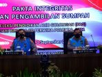 Kapolda Kaltim Irjen Pol. Drs. Herry Rudolf Nahak, M.Si., bersama Wakapolda Kaltim Brigjen Pol Drs. Hariyanto, S.H., M.Hum., pimpin langsung pelaksanaan pengambilan sumpah dan penandatanganan pakta integritas dalam rangka seleksi Pendidikan Alih Golongan (PAG) dari Bintara ke Perwira Polri T.A. 2021 di Gedung Mahakam Polda Kaltim, Rabu(1/9/2021). Foto : HO/Humas Polda Kaltim.