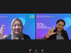 Group Head Corporate Communication XL Axiata, Tri Wahyuningsih (kiri) bersama dengan Wakil Dekan Bidang Kerjasama Alumni, dan Penelitian FISIPOL UGM, Dr. Poppy Sulistyaning Winanti, M.P.P, M.Sc (kanan) dalam acara implementasi Program Kampus Merdeka, Fakultas Ilmu Sosial dan Ilmu Politik, Universitas Gadjah Mada (FISIPOL UGM) beberapa waktu lalu.Foto : HO.
