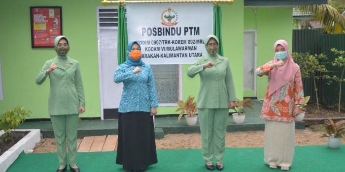 Ketua Persit KCK Koorcab Rem 092 PD VI/Mulawarman Resmikan Posbindu PTM Kodim 0907/Tarakan