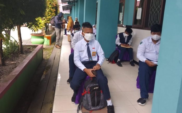 Dinas Pendidikan dan Kebudayaan (Disdikbud) Balikpapan memastikan persiapan terkait pelaksanaan Pembelajaran Tatap Muka (PTM) saat ini sudah mencapai 100 persen. Foto : BorneoFlash.com/Muhammad Eko. Dinas Pendidikan dan Kebudayaan (Disdikbud) Balikpapan memastikan persiapan terkait pelaksanaan Pembelajaran Tatap Muka (PTM) saat ini sudah mencapai 100 persen. Foto : BorneoFlash.com/Muhammad Eko.