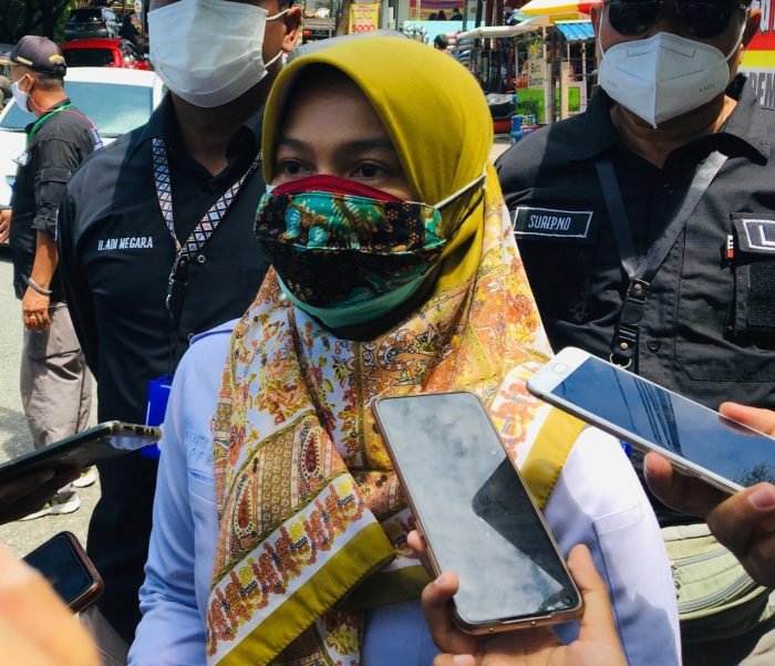 Nursyamsiarni D. Larose, Pelaksana Tugas (Plt) Kepala Dinas Lingkungan Hidup (DLH) Kota Balikpapan. Foto : BorneoFlash.com/Muhammad Eko.