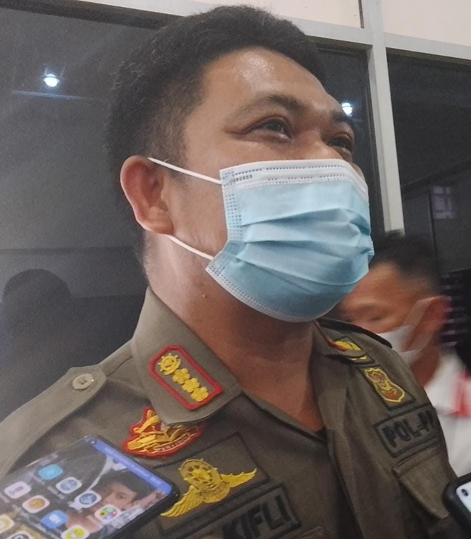 Kepala Satuan Polisi Pamong Praja (Satpol PP) Kota Balikpapan ,Zulkifli. Foto : BorneoFlash.com/Muhammad Eko.