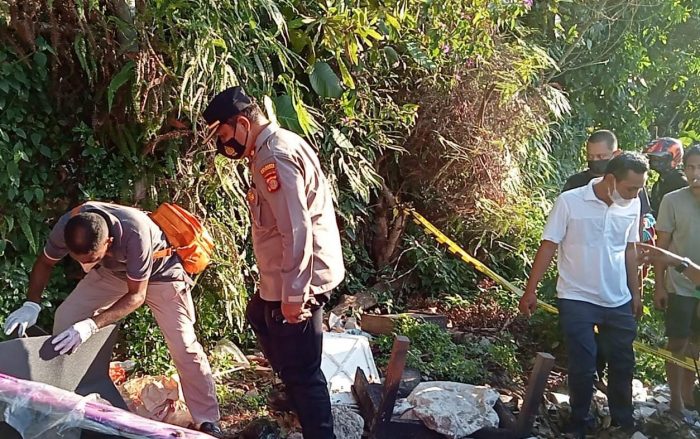Penemuan seorang sosok bayi laki-laki dalam kondisi meninggal dunia kawasan Jalan Letjen S Parman Rt 37 Kelurahan Gunung Sari Ulu, Balikpapan Tengah tidak jauh dari apartemen Green Valley pada Kamis (7/10/2021) sekitar pukul 16.00 sore.Foto : HO.
