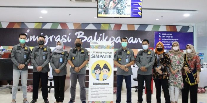 Beri Kemudahan Masyarakat dan Dukung Penerapan PPKM, Kanim Balikpapan Gelar Layanan Paspor Simpatik 