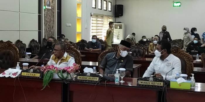 Dewan Gelar Paripurna Penyampaian Jawaban Wali kota Balikpapan Terhadap Raperda APBD 2022
