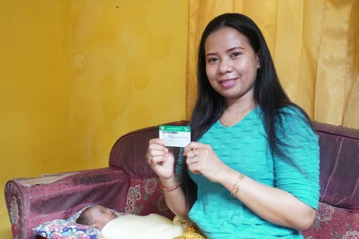 Sri Wahyuni merupakan salah satu Peserta Jaminan Kesehatan Nasional-Kartu Indonesia Sehat (JKN-KIS) yang saat ini tinggal di Kota Balikpapan. Foto : HO/BPJS Kesehatan.