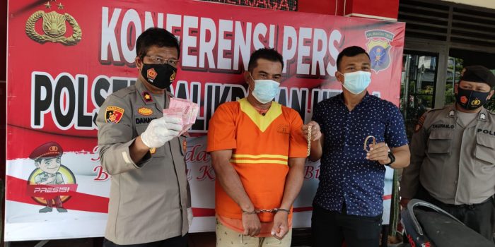 Pelaku MA (46) warga Jalan Soekarno Hatta KM 45 Kelurahan Sungai Merdeka, Kukar.kembali diamankan petugas kepolisian dengan kasus Pencurian. Foto : BorneoFlash.com/Eko.