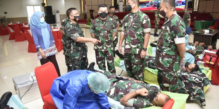 Jelang Hari Juang TNI AD Tahun 2021, Kodam VI/Mlw Gelar Baksos Donor Darah