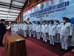 Bupati Mahakam Ulu (Mahulu), Bonifasius Belawan Geh melantik 27 Petinggi Kampung dan 3 Penjabat (Pj) Petinggi, Pelantikan dilangsungkan di Balai Ujoh Bilang pada Senin (13/12/2021). Foto : HO.