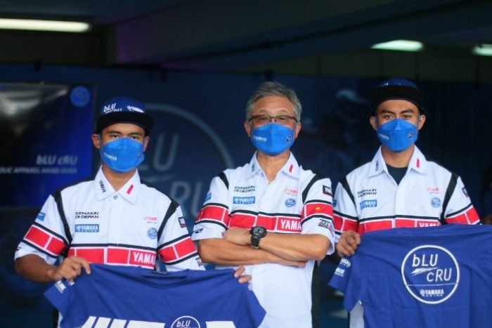 Management PT. YIMM (Yamaha Indonesia Motor Manufacturing) memperkenalkan bLU cRU di Sentul International Circuit, Bogor, Kamis 16 Desember 2021. Foto : HO.