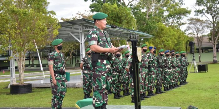 Irdam VI/Mlw Pimpin Upacara Hari Infanteri ke-73