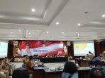 Pemerintah Kota Balikpapan menggelar acara jumpa pers akhir tahun 2021 di aula kantor Wali Kota, Senin (27/12/2021). Foto : BorneoFlash.com/Eko.