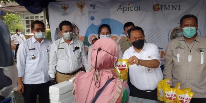 Pemkot Balikpapan Bekerjasama dengan PT KRN Gelar Operasi Pasar