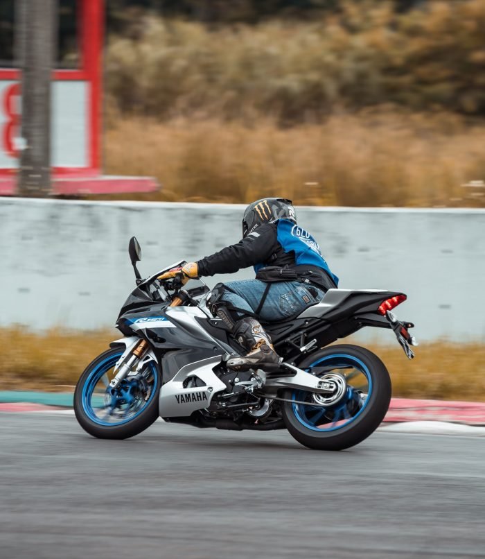 Zidriwan WS saat test ride All New R15 Connected di Sentul International Circuit. Foto : HO.