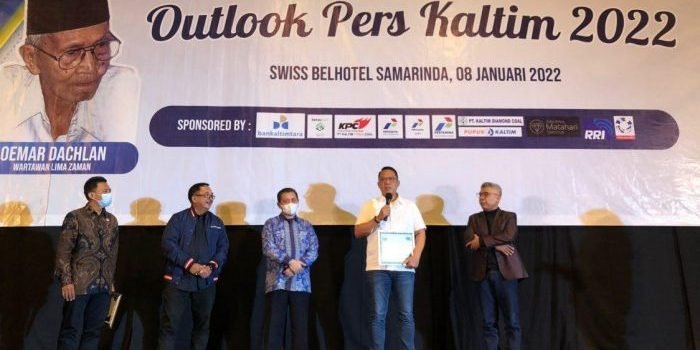 Kapolda Kaltim Raih Penghargaan Atas Komitmen Pada Sengketa Pers