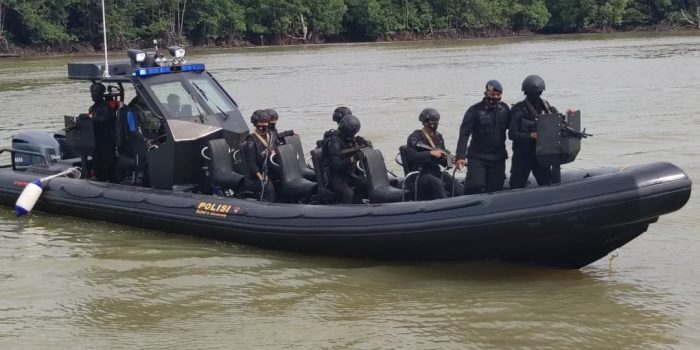 Perkuat Alutsista Perairan, Brimob Polda Kaltim Uji Coba Kapal “Sea Rider”